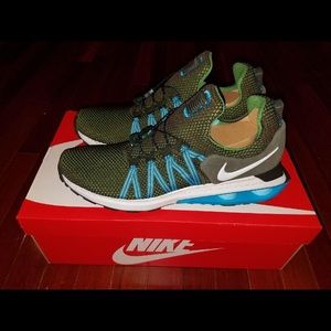 NWT NIKE SHOX GRAVITY sz 10.5